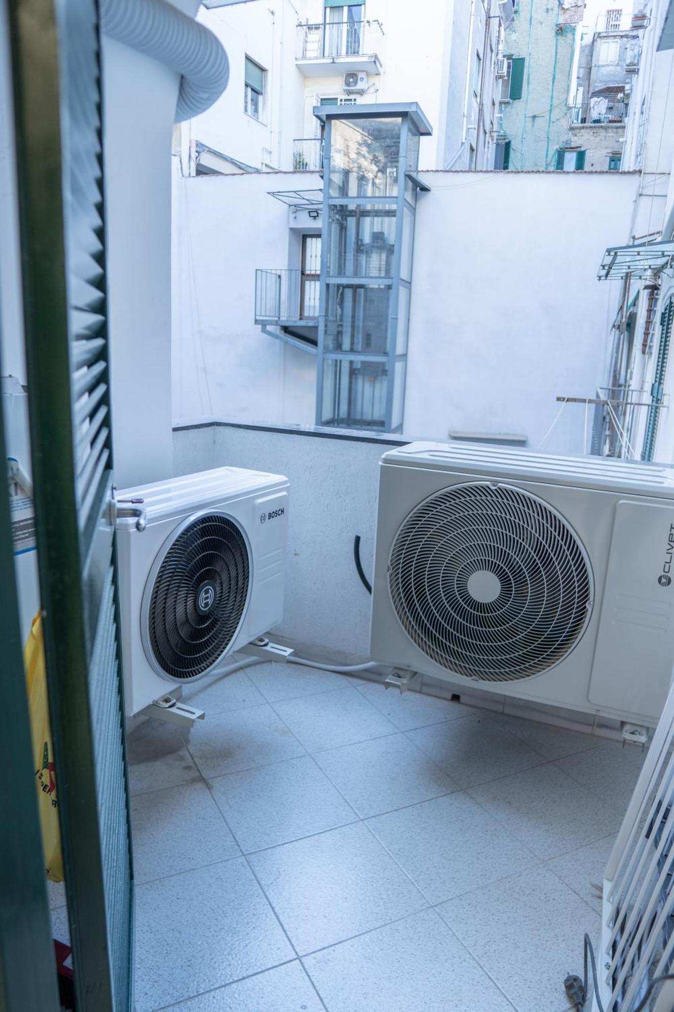 Suite D'Elite Chiaia Napoli Exterior foto